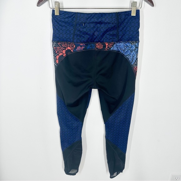 Athleta Lotus Precision Athletic Leggings Blue Color Block Size Small - Picture 7 of 9